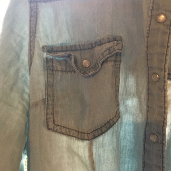 Button up denim shirt - Picture 2 of 2